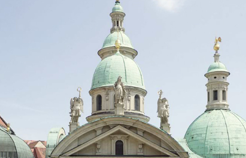 Kuppellandschaft der Grazer Katharinenkirche und des Mausoleums Ferdinands II. 