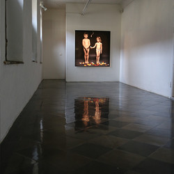 NINAVALE. Ausstellung: 'Paradise is temporarily closed. God' KULTUM Graz, 24. Oktober 2020 bis 12. Dezember 2020. Foto: KULTUM/Andrea Hopper