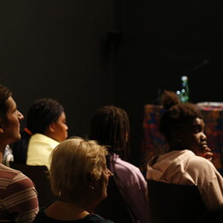 'language crosses borders': Tage der afrikanischen Literaturen: KULTUM Graz und Kunsthaus Graz, 5.?7. Mai 2023  Er?ffnung am Freitag, 5. Mai im KULTUM