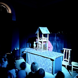 Junges Publikum_Bei Vollmond spricht man nicht_20221007. Foto: KULTUM/Andrea Hopper