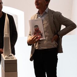 LEBEN NACH DEM TOD? Kuratorenführung mit Johannes Rauchenberger in Zlatko Kopljars Schau 'AUSLÖSCHUNG' am 2.11.2024Foto: Adnan Babahmetovic