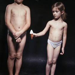 NINAVALE. Ausstellung: 'Paradise is temporarily closed. God' KULTUM Graz, 24. Oktober 2020 bis 12. Dezember 2020. Foto: KULTUM/Andrea Hopper