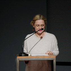 LITERATUR Kuratorin Barbara Rauchenberger führt in den Abend ein: Doppelte Gäste: Olga Martynova und Elke Laznia am 15. November 2024 im KULTUM.