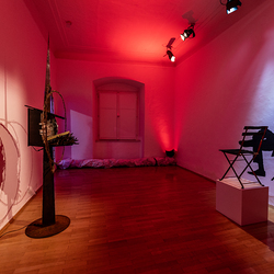 HENRY JESIONKA_FLEEING SHADOWS_Ausstellungseröffnung am 15. Juni 2023. Foto: © La Strada Graz / Nikola Milatovic