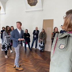DE PROPAGANDA FIDE. Überraschende Glaubenswerbungen der Katholischen Kirche ? Kuratorenführung mit Johannes Rauchenberger im Rahmen des Galerientags des steirischen herbst, 24.9.2022 Foto: KULTUM/Alexandra Seyi