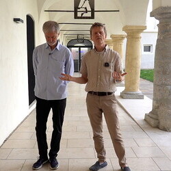 Themenführung #17 'Bild und Wort' in der Ausstellung: 'Gott hat kein Museum' mit Kurator Johannes Rauchenberger, 30.Mai 2026, special guest: Michael Endlicher