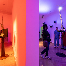 HENRY JESIONKA_FLEEING SHADOWS_Ausstellungseröffnung am 15. Juni 2023. Foto: © La Strada Graz / Nikola Milatovic