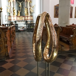 Emmerich Weissenberger, Bronze-Lemniskate; St. Andr? Kirche: Kunst-Aschermittwoch, 17. Februar 2021, Foto: KULTUM/Natalie Resch