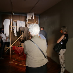 KURATORINNENFÜHRUNG, Juli 2021, Ausstellung EINATMEN-AUSATMEN. Foto: KULTUM