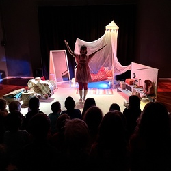 JUNGES PUBLIKUM_Gute Nacht_Mezzanin Theater Graz_20230305. Foto: KULTUM Graz/Hopper