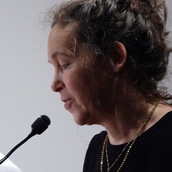                                 LITERATUR HOTEL: Monika Rinck: 'Eine Verkehrspolitik der Tr?ume'Einf?hrung und Gespr?ch: Stefan Schmitzer, KULTUM Literatur, 26.6.2025