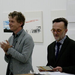 Gerhard Lojen (1935–2005) zum 20. Todestag: Eröffnung KULTUMUSEUM im Spiegelgitterhaus Gleisdorf, 17.10.2025. Kurator Johannes Rauchenberger führt in das Werk des Künstlers ein.