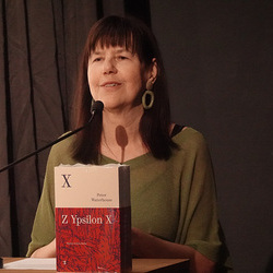 Lesung am 8. Mai 2026 mit Peter Waterhouse aus seinem neuen Werk Z Ypsilon X, mit einleitenden Worten von Johannes Rauchenberger und Edith Draxl. Gespräch und Moderation Paul Jandl.