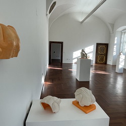 Judith Zilllich: MUTTER GOTTES. (Ikonen 2018?2020)Eitempera auf PapierKULTUM Galerie, 12. Nov. 2021 bis 12. Feb. 2022Kurator: Johannes Rauchenberger