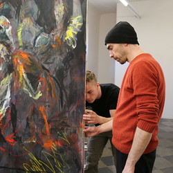 Guillaume Bruere, Dead & Alive. Alte Meister, 2021,  Ausstellungsaufbau. Foto: KULTUM/Andrea Hopper