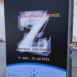 MICHAEL ENDLICHER_Zeichen Sprache Ironie_Ausstellungseröffnung. Foto: KULTUM/Hopper