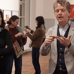  9. Themenführung über 'Bodies & Souls' in der Ausstellung 'Gott hat kein Museum' mit Kurator Johannes Rauchenberger. Special Guest: Daniel A. Zaman. KULTUMUSEUM Graz, 21.1.2026