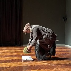 D'ÄRDGEISS_Figurentheater Margrit Gysin / Schweiz. Foto: KULTUM/A. Hopper