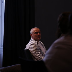 Literatur.Gegenüber, WIR WACHEN IN FREMDEN AUGEN, 20210609. Foto: KULTUM