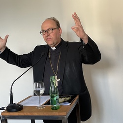 Henry Jesionka_Fleeing shadows. Foto: KULTUM/Rauchenberger