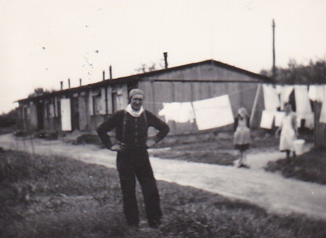 Im Umsiedlerlager in Laa an der Thaya nach 1945