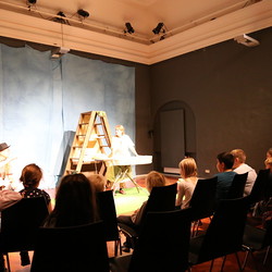 Frau Meier die Amsel, Mezzanintheater, JUNGES PUBLIKUM, September 2021. Foto: KULTUM
