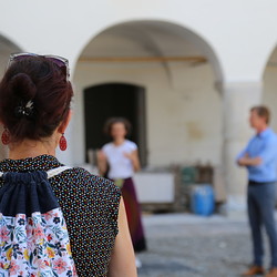EINATMEN - AUSATMEN. Ausstellungsbesuch mit Führung. Foto: KULTUM