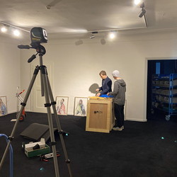 Guillaume Bruere, Dead & Alive. Alte Meister, 2021,  Ausstellungsaufbau. Foto: KULTUM/Andrea Hopper