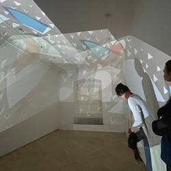 Aufbau der Ausstellung: 'SISTERS OF THE LABYRINTH' von Renate Kordon und Tamara Friebel, KULTUM Graz, 2.-23.März 2024  Foto: KULTUM/Johannes Rauchenberger