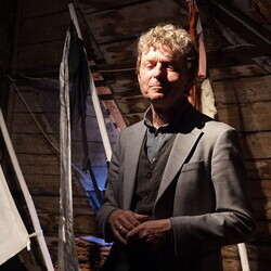 aktuelle kunst in Graz, Galerientage 2026: Künstleringespräch mit Claudia Schink und Themenführung #14 bei 'Gott hat kein Museum' mit Kurator Johannes Rauchenberger.  KULTUMUSEUM Graz, 25.4.2026
