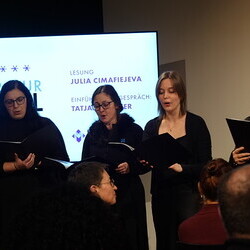                                 Literatur Hotel Julia Cimafiejeva und Tatjana Petzer am 20.1.2026