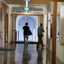 KURATORINNENFÜHRUNG, Juli 2021, Ausstellung EINATMEN-AUSATMEN. Foto: KULTUM