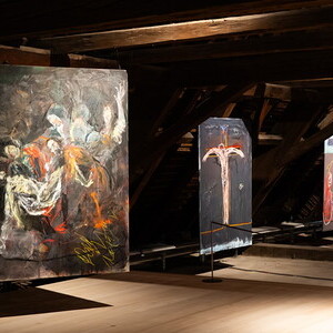 Guillaume Bruère, * 1976 in Châtellerault (FR), lebt in Berlin (DE), 30.09.2020, after Caravaggio, The Entombment of Christ, painted in Berlin, Öl, Kreide auf Leinen, 200 x 150 cm, KULTUMUSEUM Graz, aus: Guillaume Bruère: DEAD&ALIVE. Alte Meiste