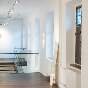 Ausstellungsansichten: 'Im Bann (s)einer großen Erzählung: Josef Fink (1941–1999), KULTUM Graz, 28.2.–19.4.2025 Kurator*in: Elisabeth Koller, Johannes Rauchenberger