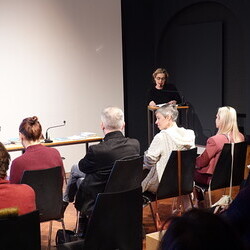                                 Literatur Hotel Julia Cimafiejeva und Tatjana Petzer am 20.1.2026