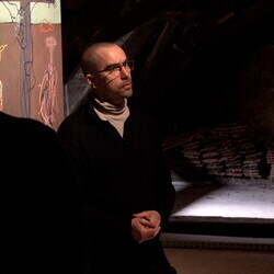 'Crosses': 12. Themenführung mit Kutator Johannes Rauchenberger in der Ausstellung 'Gott hat kein Museum', special guest: Guillaume Bruere (Berlin)