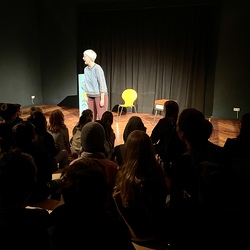 JUNGES PUBLIKUM_Mezzanin Theater_Früher. Foto: KULTUM/A. Hopper