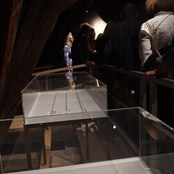 aktuelle kunst in Graz, Galerientage 2026: Künstleringespräch mit Claudia Schink und Themenführung #14 bei 'Gott hat kein Museum' mit Kurator Johannes Rauchenberger.  KULTUMUSEUM Graz, 25.4.2026