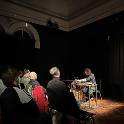 Neue Musik Konzert 'Broadsides' am 15. April 2026 im[Cubus] mit Weston Olencki und Lars Tuchel