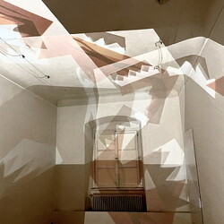 Aufbau der Ausstellung: 'SISTERS OF THE LABYRINTH' von Renate Kordon und Tamara Friebel, KULTUM Graz, 2.-23.März 2024  Foto: KULTUM/Johannes Rauchenberger