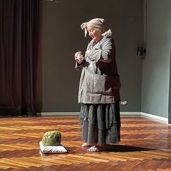 D'ÄRDGEISS_Figurentheater Margrit Gysin / Schweiz. Foto: KULTUM/A. Hopper