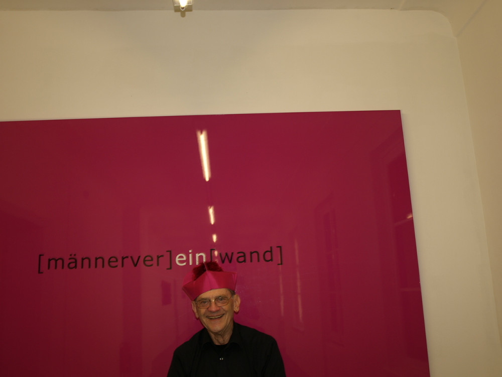 Philipp Harnoncourt als Kanonikus: Vor Fritz Gansers 'any of many'...Ausstellung: 1+1+1=1   Trinit?t. Kulturzentrum bei den Minoriten in Graz, 8. Juni - 24. Juli 2011