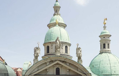 Kuppellandschaft der Grazer Katharinenkirche und des Mausoleums Ferdinands II. 