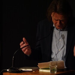  Doppelte Gäste: Lyrik-Lesung mit Erwin Einzinger und Lisa Spalt am Dienstag, 11.11.2025: Mit Einführungen von Paul Pechmann und einem anschlie?enden Gespräch mit Helwig Brunner.