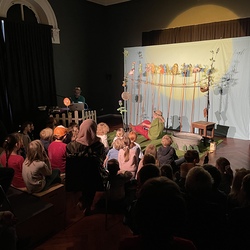 JUNGES PUBLIKUM_PUH DER BÄR_Hör- u. Schaubühne Stuttgart. Foto: KULTUM/Hopper