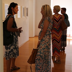 EINATMEN - AUSATMEN. Ausstellungsbesuch mit Führung. Foto: KULTUM