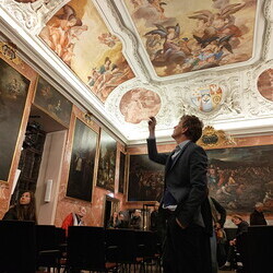 Lange Nacht der Museen, 4. Oktober 2025: Alte Bilder von, aus, ?ber Gott... Die Botschaft der Bilder im Minoritensaal: Führung mit Dr. Johannes Rauchenberger durch den Minoritensaal