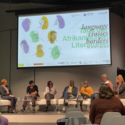 'language crosses borders': Tage der afrikanischen Literaturen: KULTUM Graz und Kunsthaus Graz, 5.?7. Mai 2023 Diskussion im Kunsthaus Graz am Samstag, 6. Mai