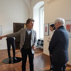  13. Themenführung in der Ausstellung 'Gott hat kein Museum' am 11.4.2026 zum Thema 'Wunder&Widersprüche'