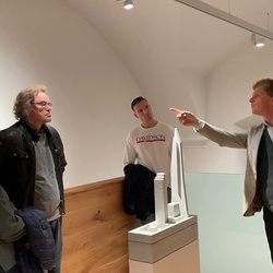 Führung mit Kurator Johannes Rauchenberger durch die Ausstellung 'Auslöschung' von Zlatko Kopljar